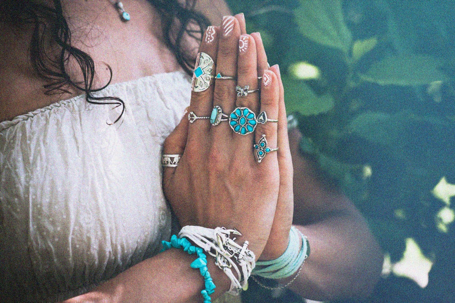 Comment fabriquer soi-même son bracelet 7 chakras ?