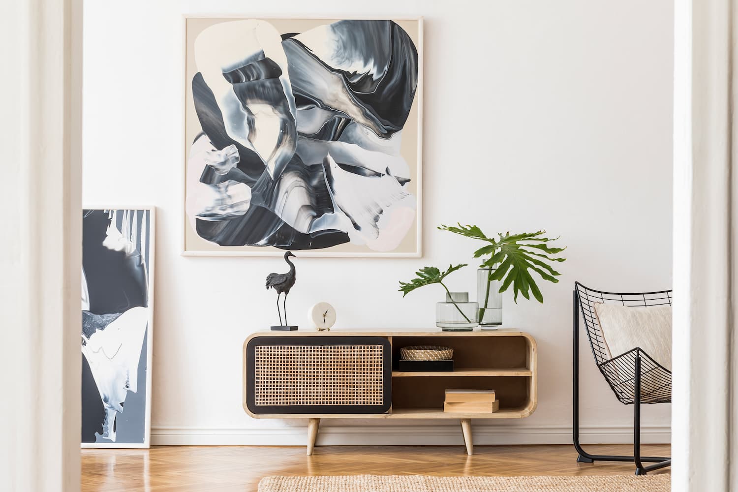 Dans quelle boutique trouver un tableau avec des animaux en noir et blanc ?